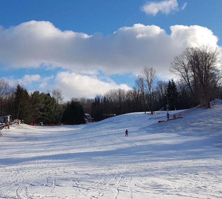 four-seasons-golf-ski-center-photo